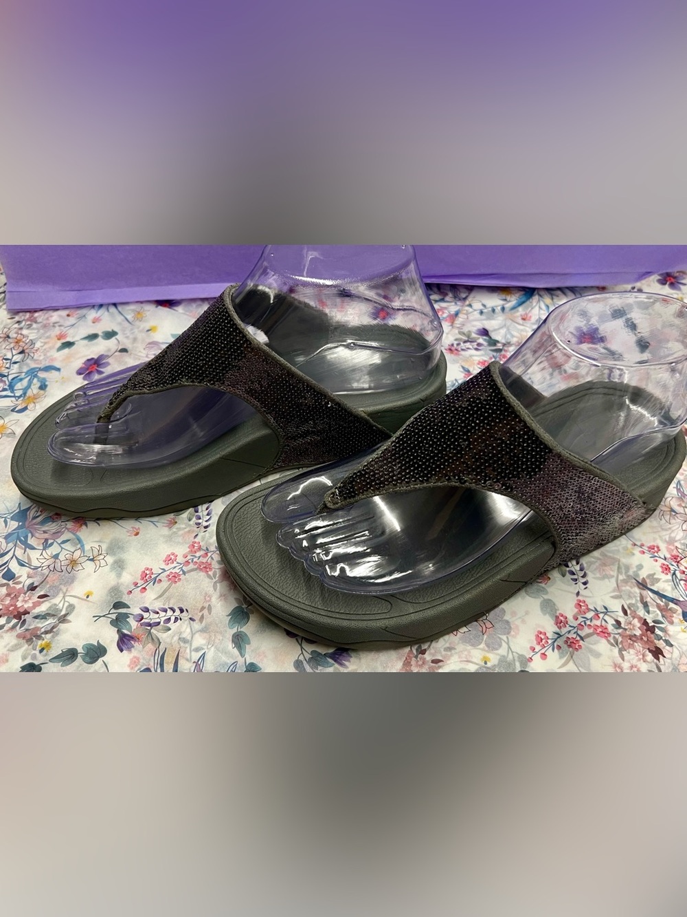 Fitflops Gray Sequin Thong Size 6 - Picture 4 of 11